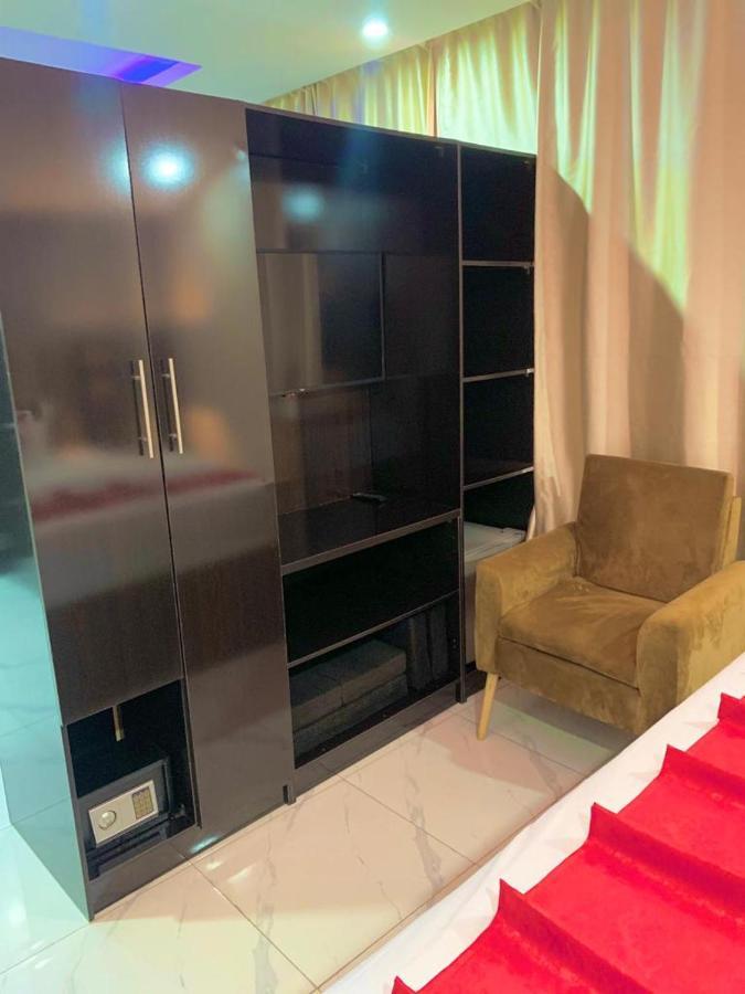 No 95 Suites VI Lagos Dış mekan fotoğraf