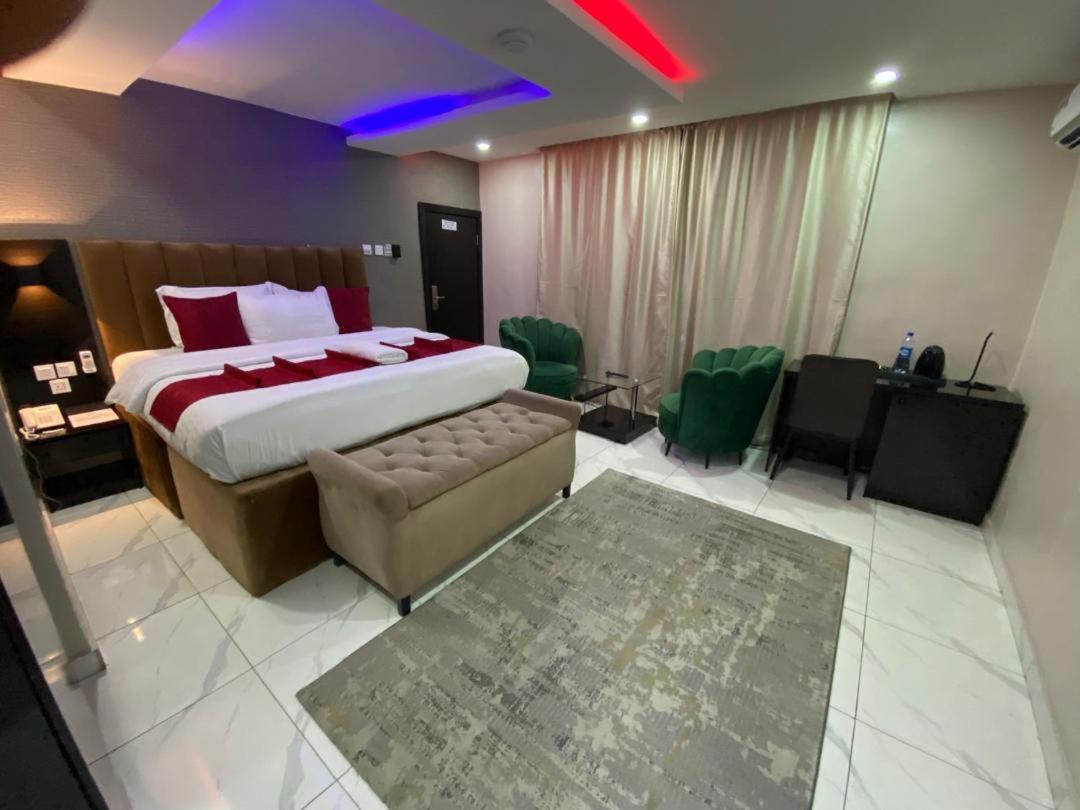 No 95 Suites VI Lagos Dış mekan fotoğraf